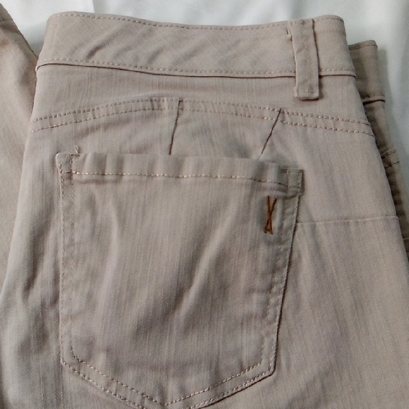 Vintage America Women's Tan Jeans - Picture 9 of 11